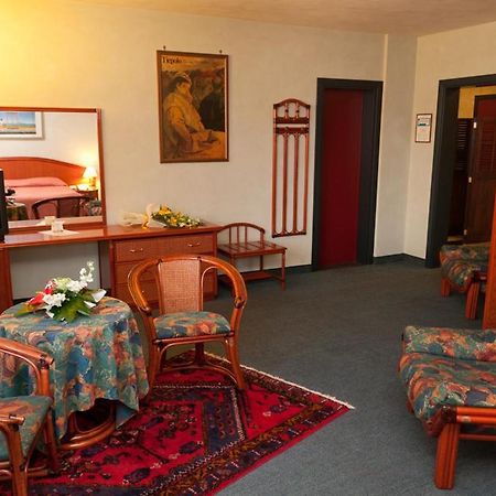 Hotel Villa Isabela Sant'Angelo  Luaran gambar